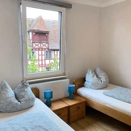 Apartment Wohnen In Renoviertem 500 Jahre Alten Haus In *