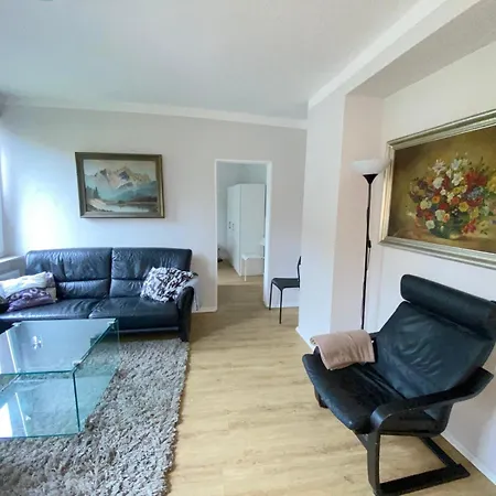 Wohnen In Renoviertem 500 Jahre Alten Haus In *